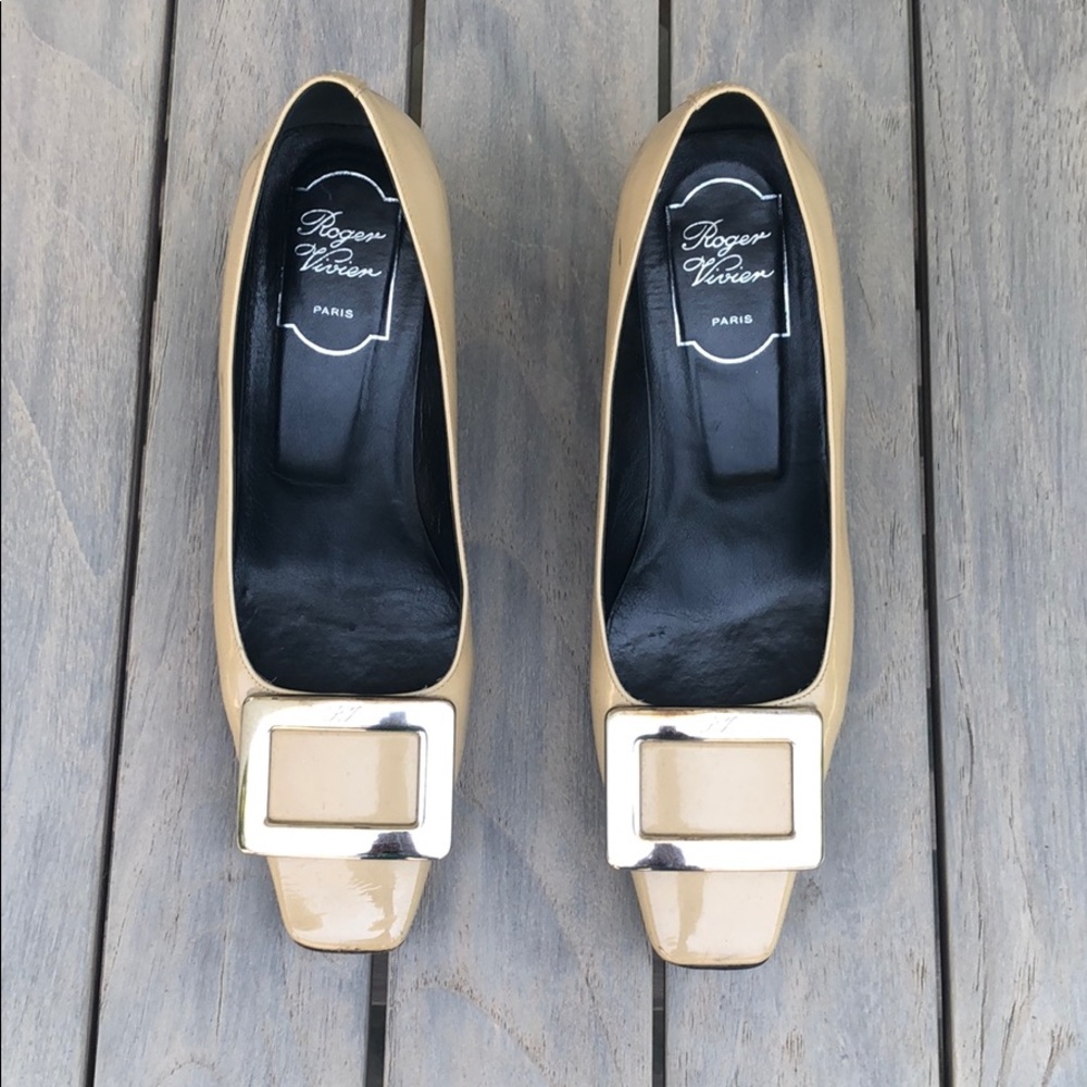Roger Vivier Belle Pumps Patent Grey 36.5